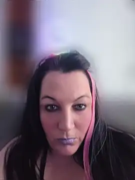 Queenemerald webcam