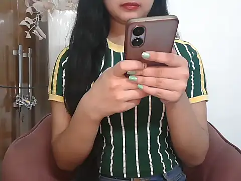 urvashi_rai webcam