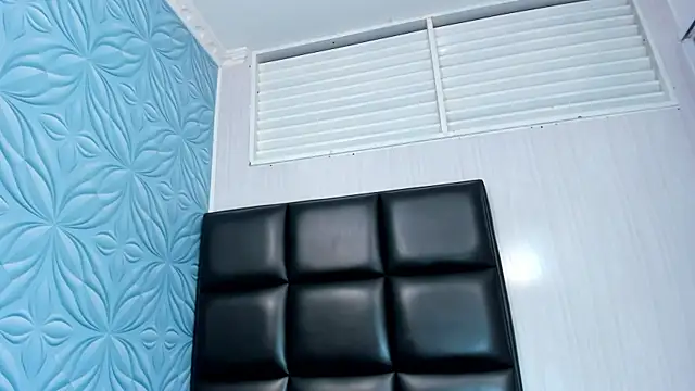 Cleopatra_Trans webcam