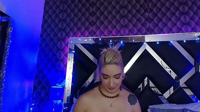 victoriaa_lee_ webcam