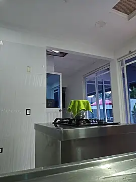 Pretty_Julieta webcam