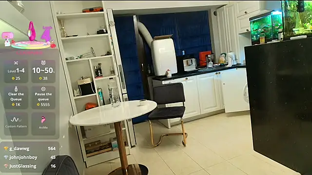 Layla- webcam