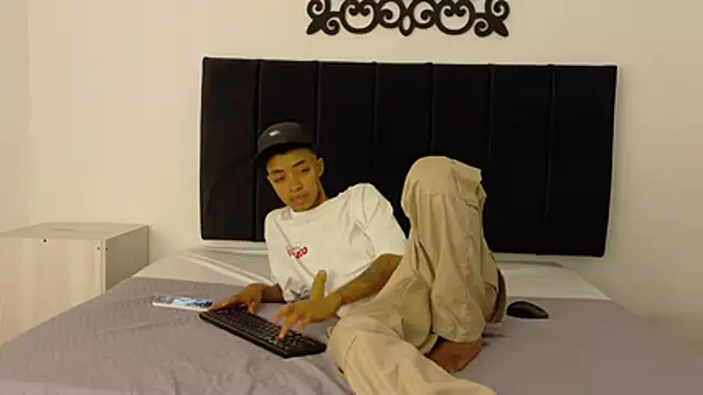 Samy_King23 webcam