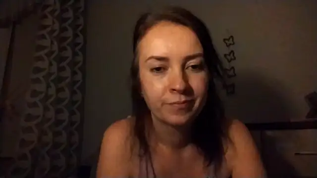 JenniferAlone webcam