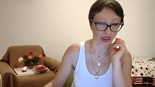 BellaRose_2020 webcam