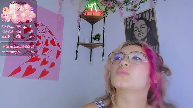 MarieTaylor_ webcam