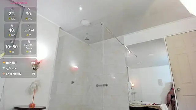 Sky_Collins_ webcam