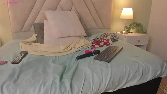 Eva-Millss webcam