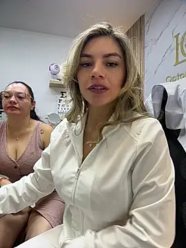 alicee16's live cam