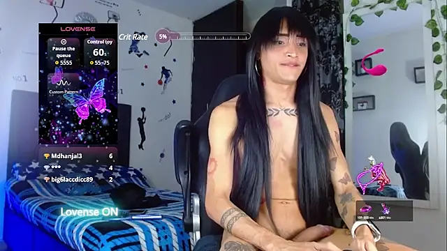 Penelopee22cm live cam on StripChat