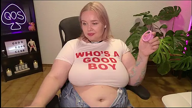 MargotGrey webcam