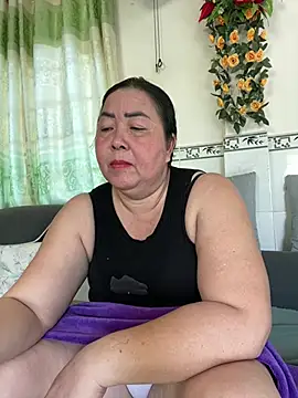 Alinat_ live cam on StripChat