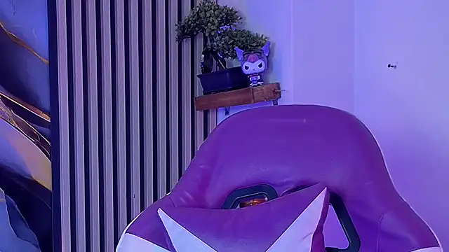chloe_jacksonn live cam on StripChat