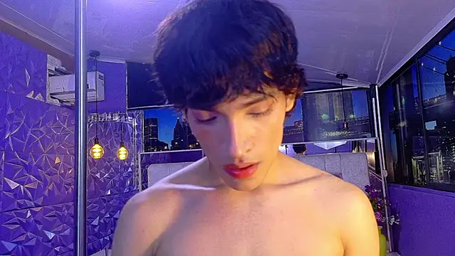 isaac_nova live cam on StripChat