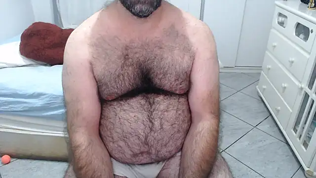 MysterBearMG live cam on StripChat