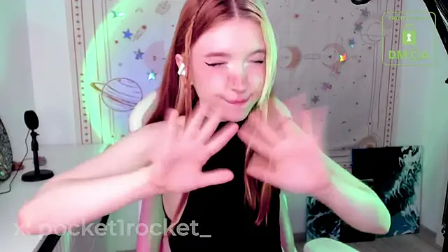 _PocketRocket_ live cam on StripChat