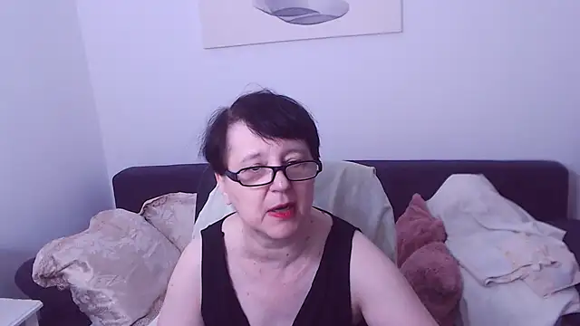 ChristaRose live cam on StripChat