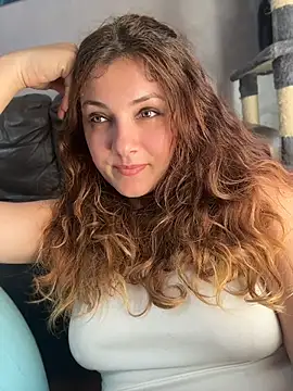 DaisyVibesss live cam on StripChat