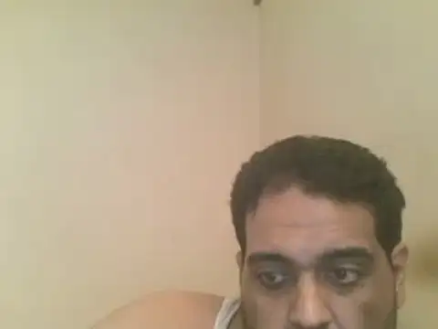 elpoop7305 live cam on StripChat