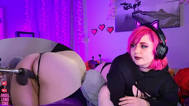 Angel-Lewd-Cake live cam on StripChat