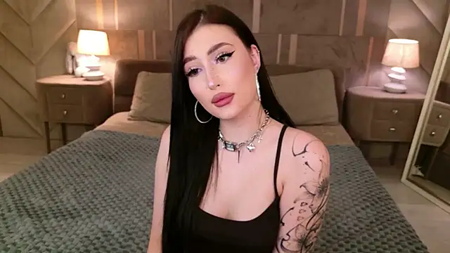 EmmaLawrens live cam on StripChat