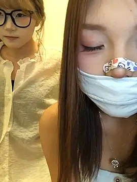 Rocket-Girl live cam on StripChat