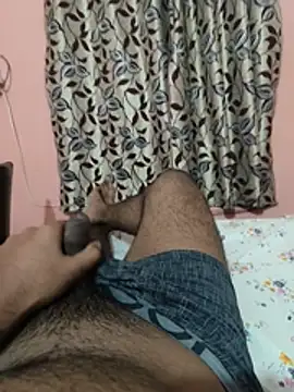 yourkingdady live cam on StripChat