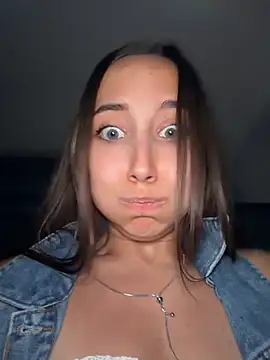 ICrazyOneIRL live cam on StripChat