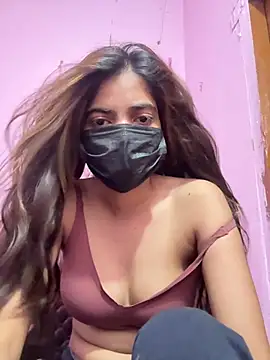 Miss_Pretty011 live cam on StripChat
