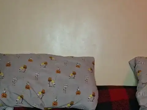 Nzuri live cam on StripChat