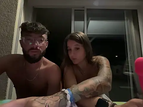 duomagique_off live cam on StripChat