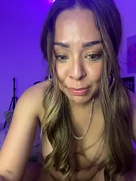LilEuphoria live cam on StripChat