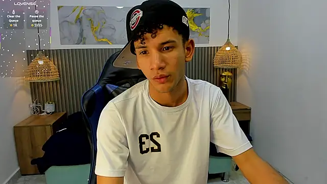 JDWhite18 live cam on StripChat