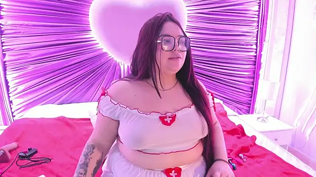 Lushi_Love live cam on StripChat
