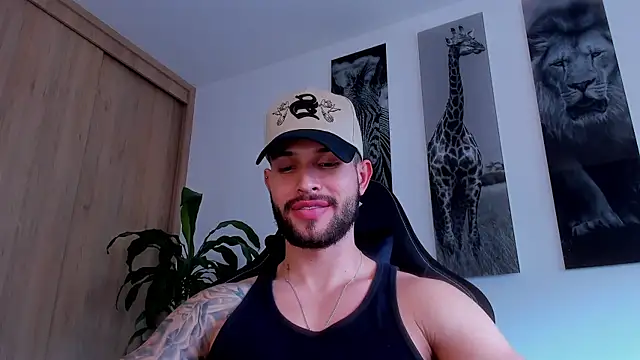 Santos_ramirez1 live cam on StripChat