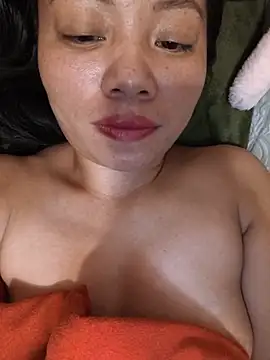 Thosew-venu live cam on StripChat