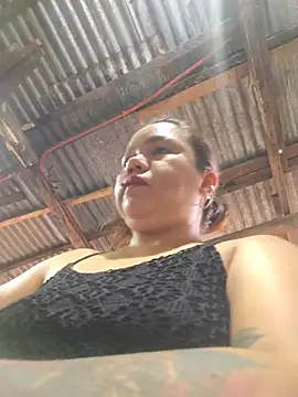 ambersmile live cam on StripChat