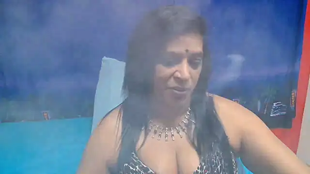 INDIANFUSION live cam on StripChat