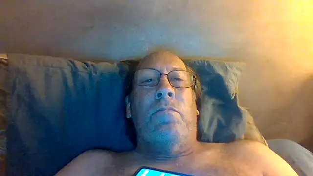hornyrich69 live cam on StripChat