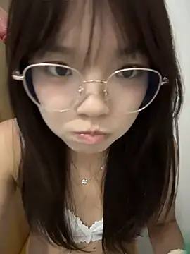 ela_sisi live cam on StripChat