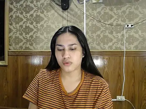 goddess_athena69 live cam on StripChat
