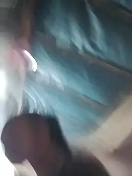 Laura-aa webcam