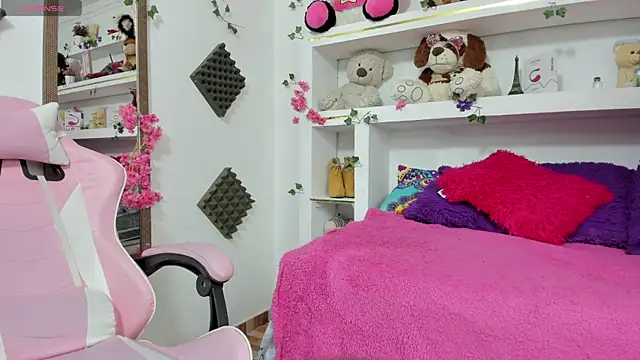 conny_blonde webcam
