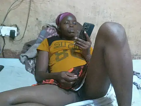 cute_naimah webcam