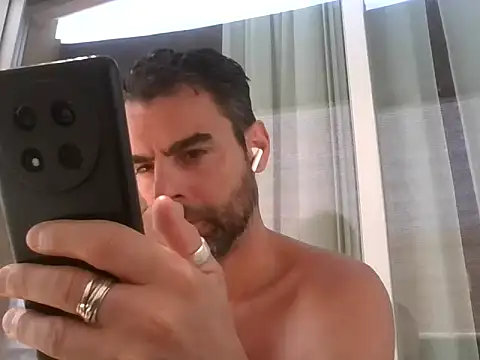Playeur13 live cam on StripChat