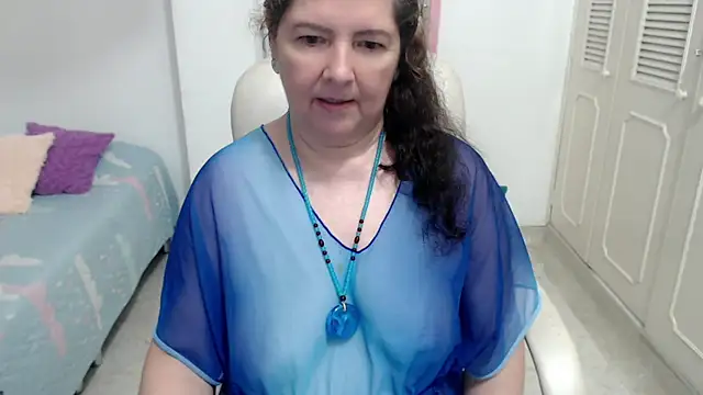leonela_69 webcam