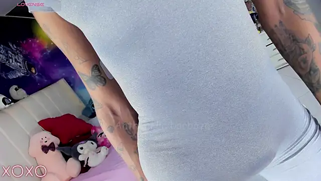 Nella_Dolls webcam