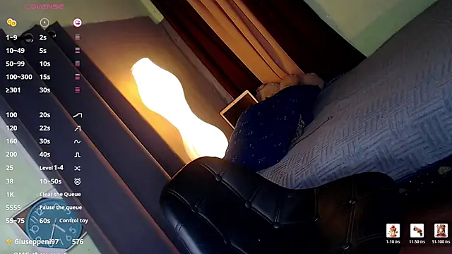 Creamycum_celinexx webcam