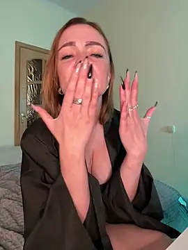 GoldenGoddess- webcam