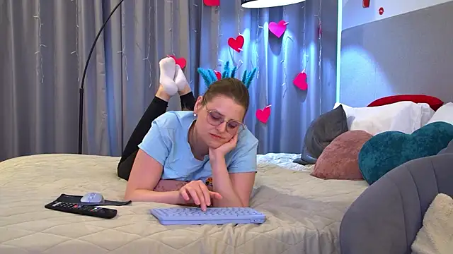 AlexaAvery webcam